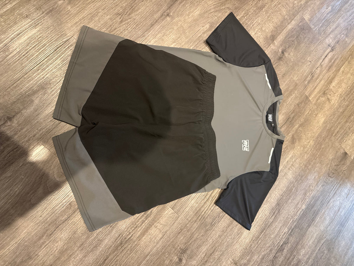 REVALT black and charcoal gym  set